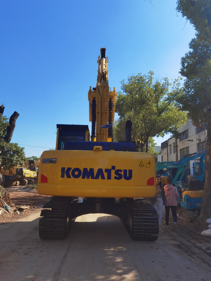 Komatsu PC200-8 Excavator - Beltegraver: bilde 5 Komatsu PC200-8 Excavator - Beltegraver: bilde 5