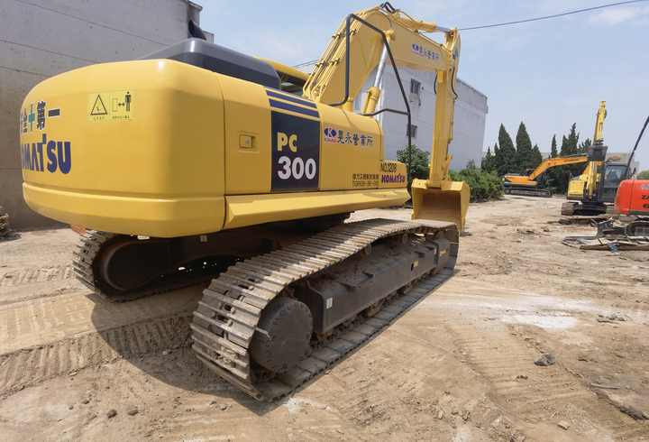 Komatsu PC350-7 excavator - Beltegraver: bilde 5 Komatsu PC350-7 excavator - Beltegraver: bilde 5
