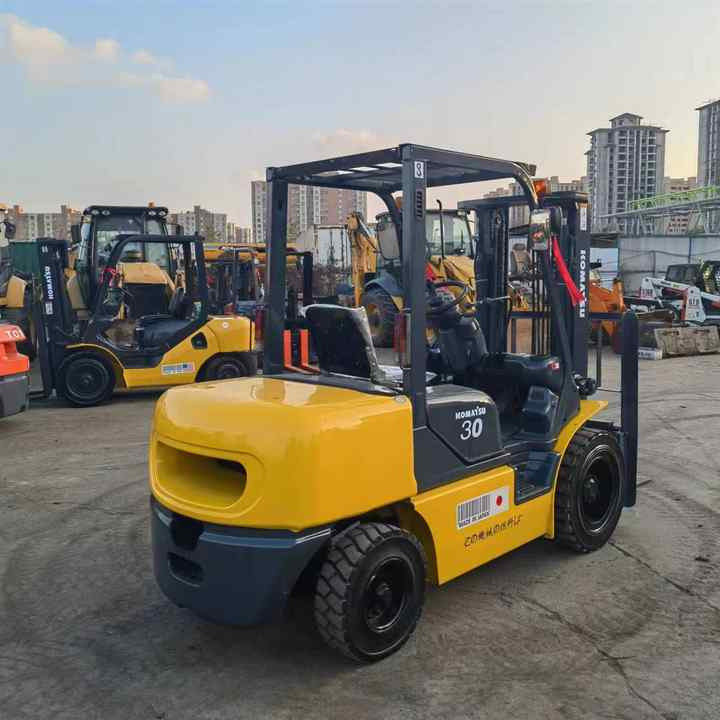 Second Hand Komatsu FD30 Forklift Comfortable and Convenient used komatsu fd30 with good condition for sale - Dieseltruck: bilde 3 Second Hand Komatsu FD30 Forklift Comfortable and Convenient used komatsu fd30 with good condition for sale - Dieseltruck: bilde 3