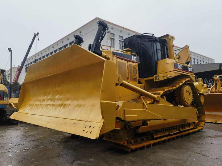 Second hand Cat D7R Dozer used D7 Dozers Cat Bulldozer Good Price for Sale in shanghai yard - Bulldozer: bilde 5 Second hand Cat D7R Dozer used D7 Dozers Cat Bulldozer Good Price for Sale in shanghai yard - Bulldozer: bilde 5