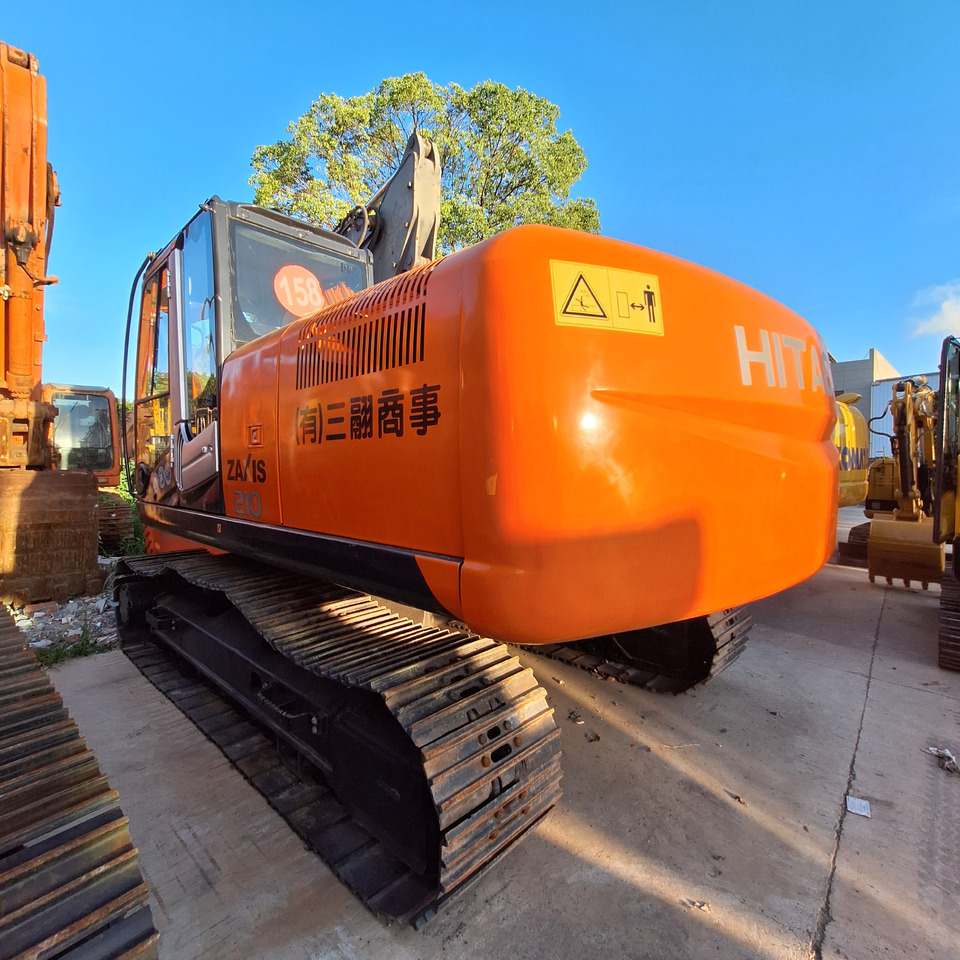 Second hand Hitachi ZX210 excavator - Gravemaskin: bilde 2 Second hand Hitachi ZX210 excavator - Gravemaskin: bilde 2