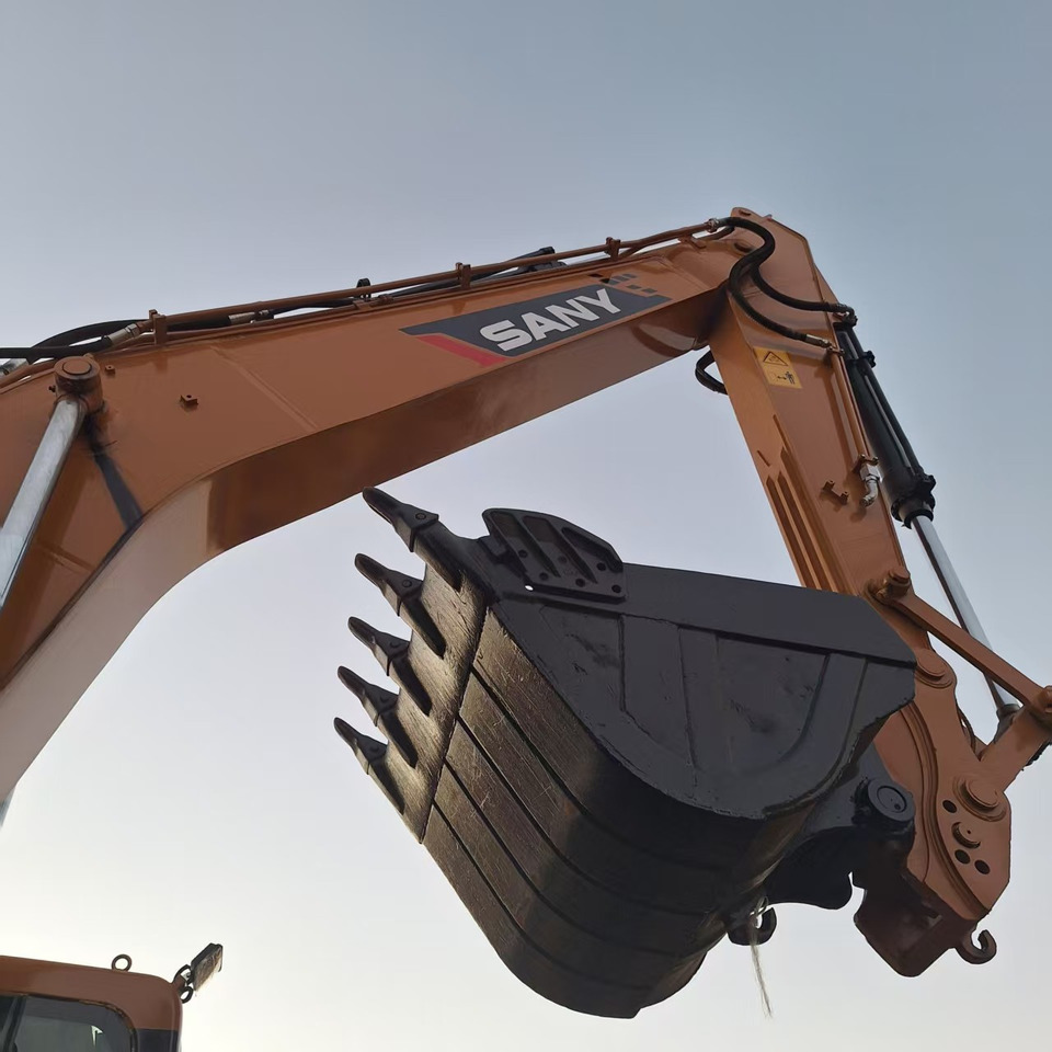 Used SANY 215c  Excavator - Beltegraver: bilde 4 Used SANY 215c  Excavator - Beltegraver: bilde 4