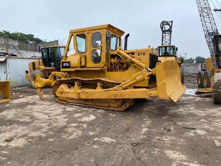 Fast delivery and low working conditions Used CAT bulldozer D7G Second-hand Caterpillar Bulldozer D7G in stock - Bulldozer: bilde 3 Fast delivery and low working conditions Used CAT bulldozer D7G Second-hand Caterpillar Bulldozer D7G in stock - Bulldozer: bilde 3
