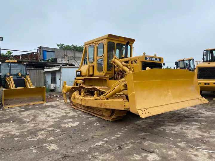 Fast delivery and low working conditions Used CAT bulldozer D7G Second-hand Caterpillar Bulldozer D7G in stock - Bulldozer: bilde 2 Fast delivery and low working conditions Used CAT bulldozer D7G Second-hand Caterpillar Bulldozer D7G in stock - Bulldozer: bilde 2