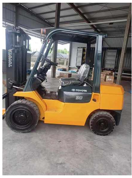Japan used 3ton diesel toyota fd30 in good condition effective performance for sale - Dieseltruck: bilde 1 Japan used 3ton diesel toyota fd30 in good condition effective performance for sale - Dieseltruck: bilde 1