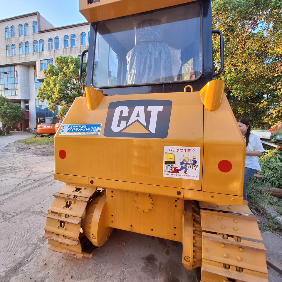 Used caterpillar cat D5k bulldozer - Bulldozer: bilde 3 Used caterpillar cat D5k bulldozer - Bulldozer: bilde 3