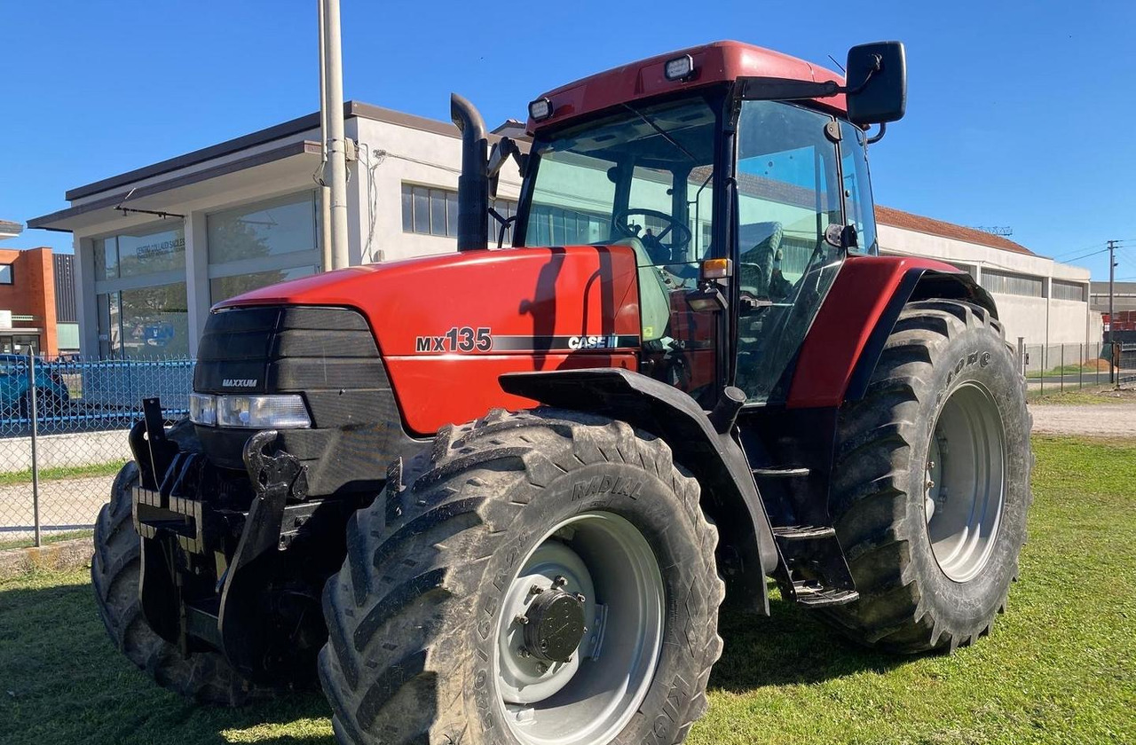 Trattore Case IH Maxxum MX135 - Traktor: bilde 1 Trattore Case IH Maxxum MX135 - Traktor: bilde 1