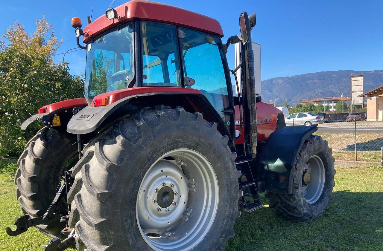 Trattore Case IH Maxxum MX135 - Traktor: bilde 3 Trattore Case IH Maxxum MX135 - Traktor: bilde 3