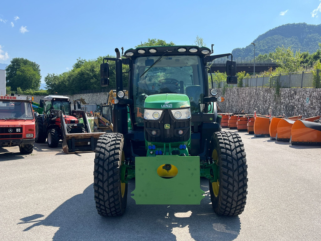 JOHN DEERE 6130R - Traktor: bilde 3 JOHN DEERE 6130R - Traktor: bilde 3