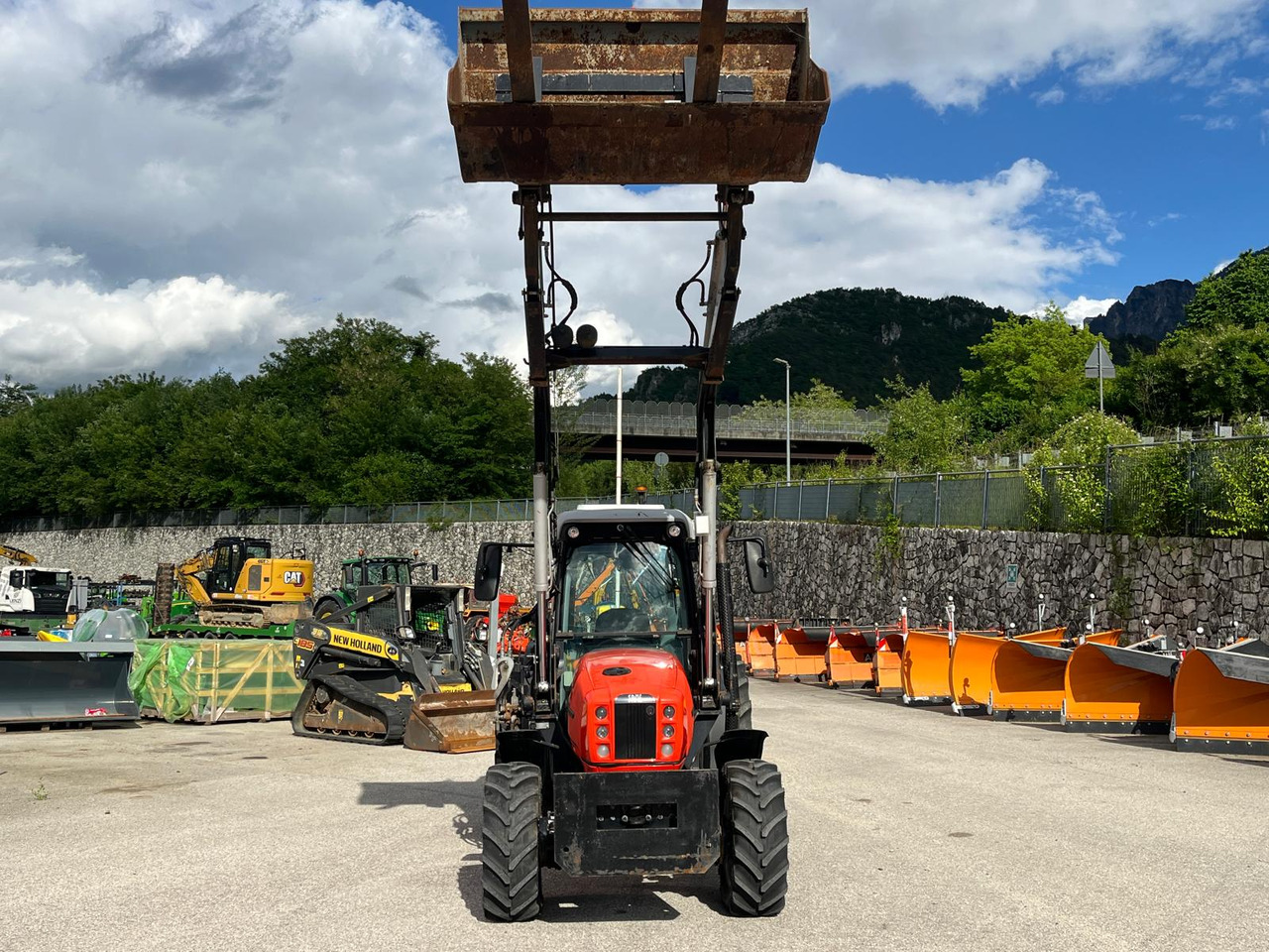 SAME FRUTTETO S 100 – CARICATORE - Traktor: bilde 3 SAME FRUTTETO S 100 – CARICATORE - Traktor: bilde 3