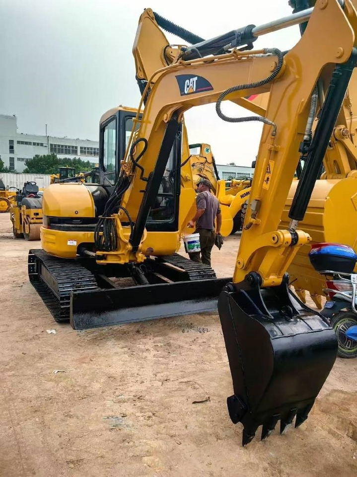 CAT 304 CR - Minigraver: bilde 1 CAT 304 CR - Minigraver: bilde 1