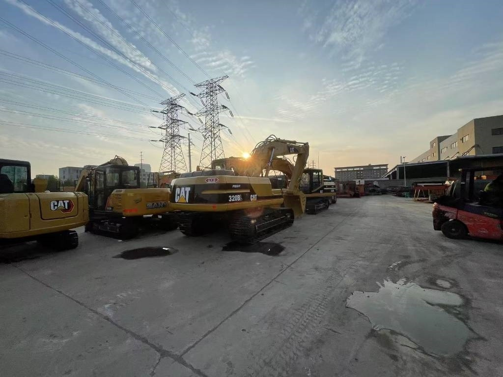 Beltegraver CAT 320 B: bilde 8