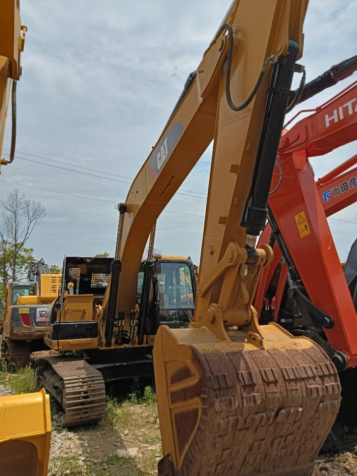 CAT 325 D - Beltegraver: bilde 1 CAT 325 D - Beltegraver: bilde 1