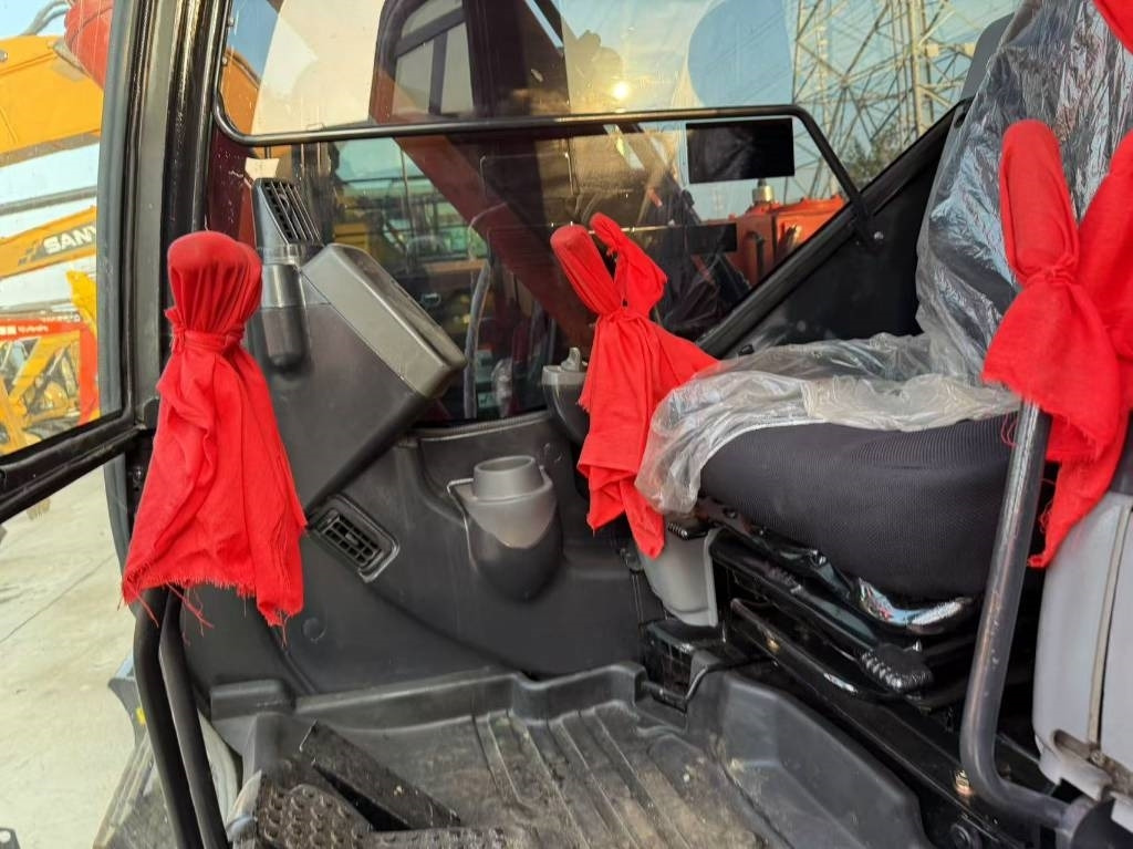 Hitachi 70 - Beltegraver: bilde 3 Hitachi 70 - Beltegraver: bilde 3