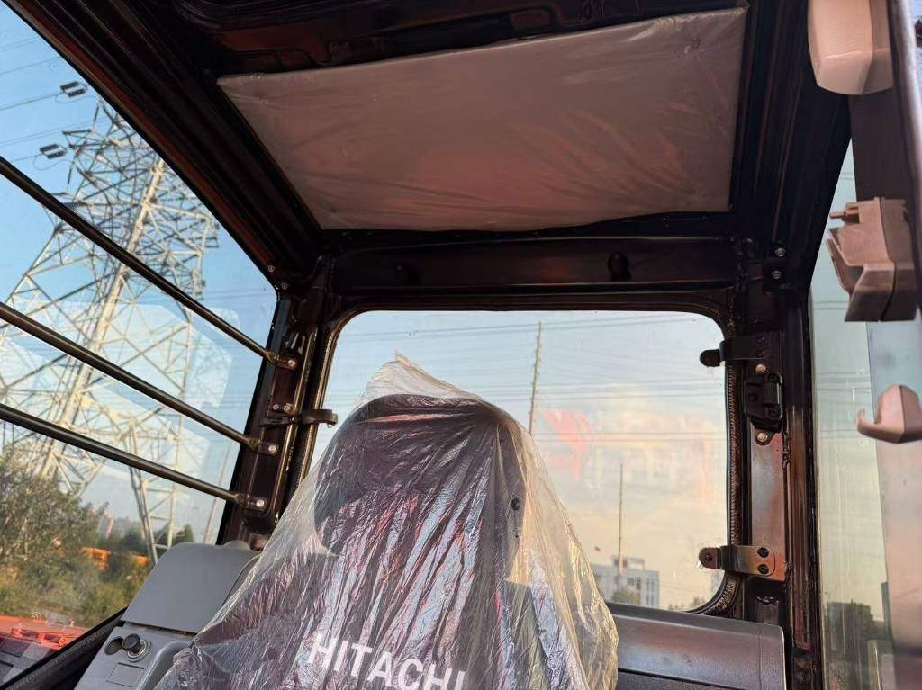 Hitachi 70 - Beltegraver: bilde 2 Hitachi 70 - Beltegraver: bilde 2