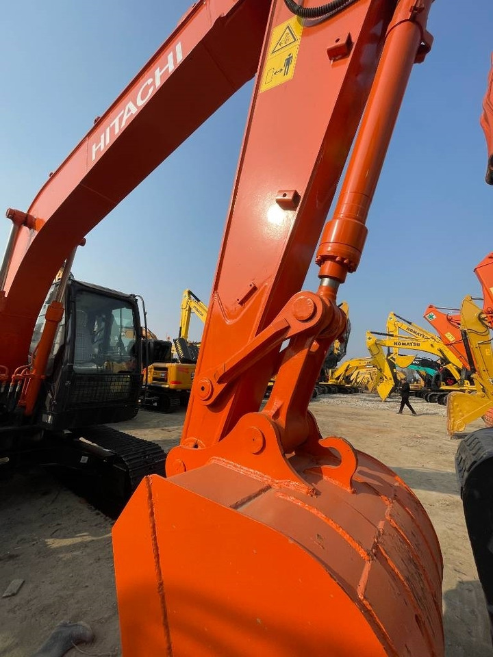 Hitachi ZX 130 H - Beltegraver: bilde 4 Hitachi ZX 130 H - Beltegraver: bilde 4