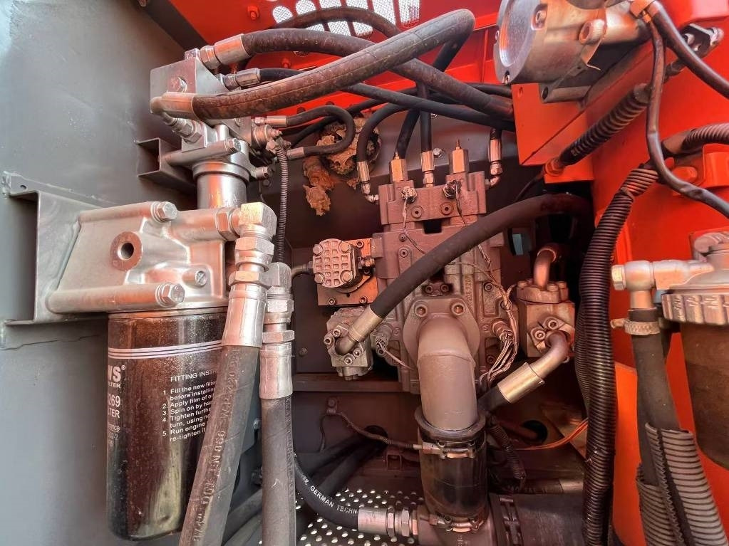 Hitachi ZX 160 - Beltegraver: bilde 4 Hitachi ZX 160 - Beltegraver: bilde 4