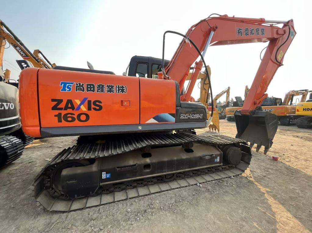 Hitachi ZX 160 LC - Beltegraver: bilde 1 Hitachi ZX 160 LC - Beltegraver: bilde 1
