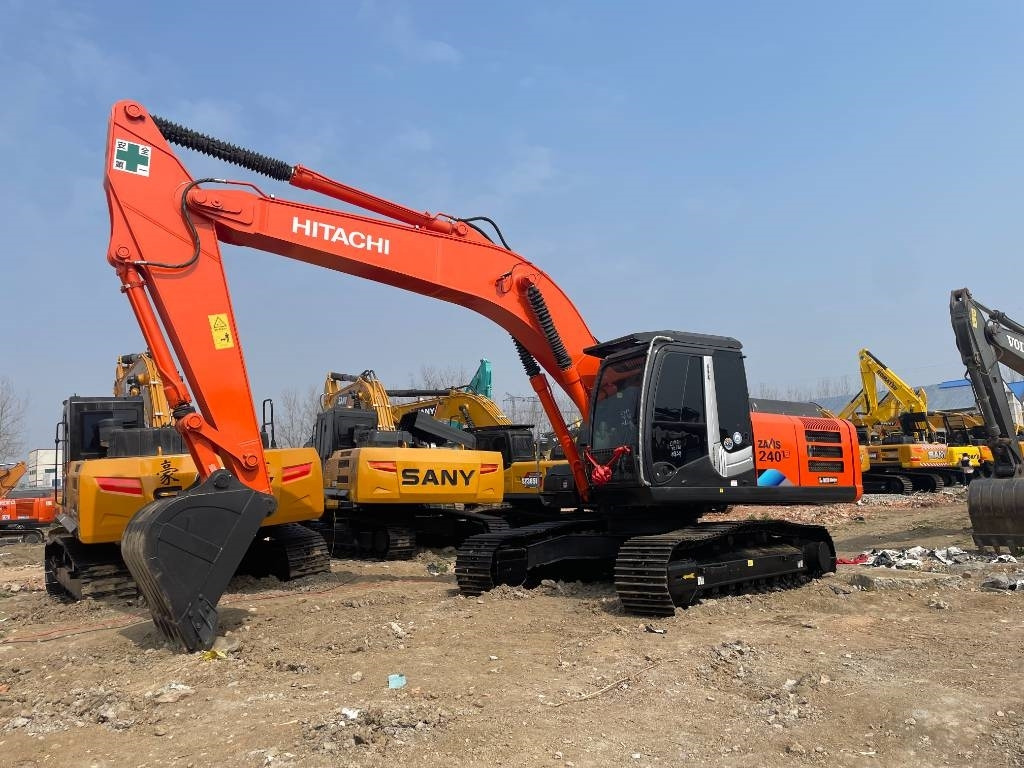 Hitachi ZX 240 - Beltegraver: bilde 4 Hitachi ZX 240 - Beltegraver: bilde 4