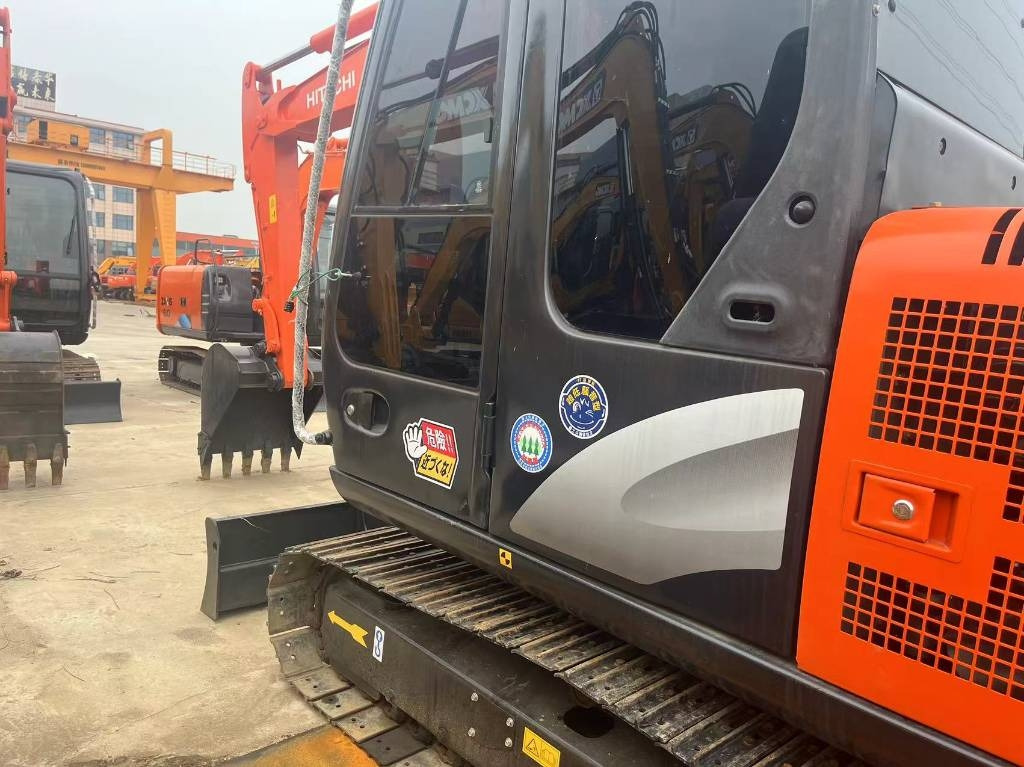 Hitachi ZX 60 - Minigraver: bilde 1 Hitachi ZX 60 - Minigraver: bilde 1