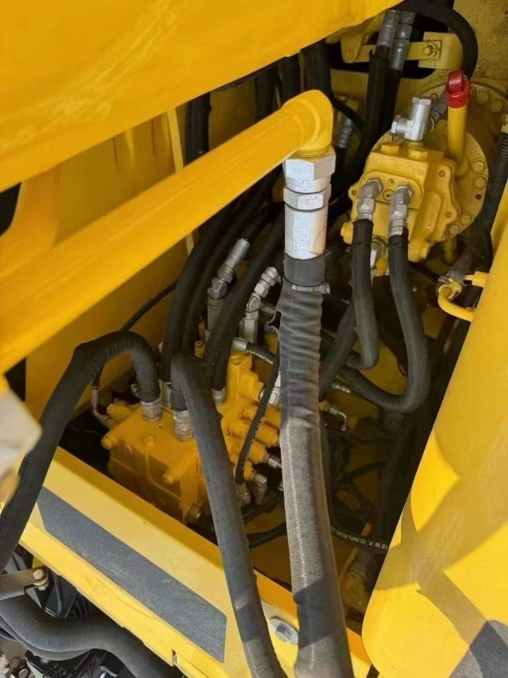 Komatsu PC 130 - Beltegraver: bilde 4 Komatsu PC 130 - Beltegraver: bilde 4