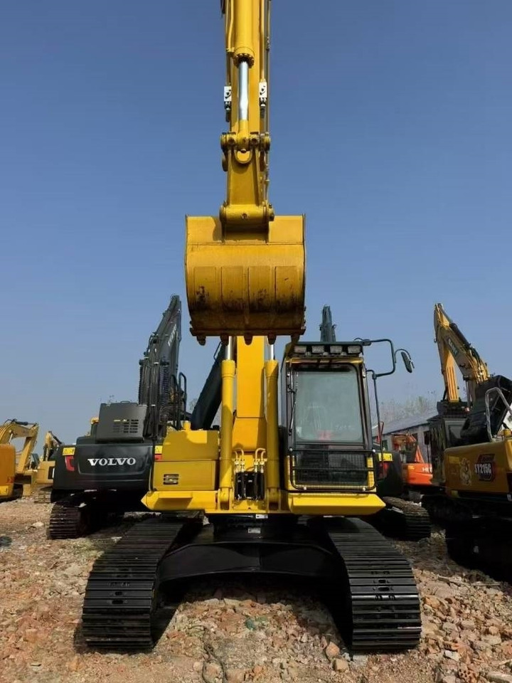 Komatsu PC 220-8 - Beltegraver: bilde 3 Komatsu PC 220-8 - Beltegraver: bilde 3