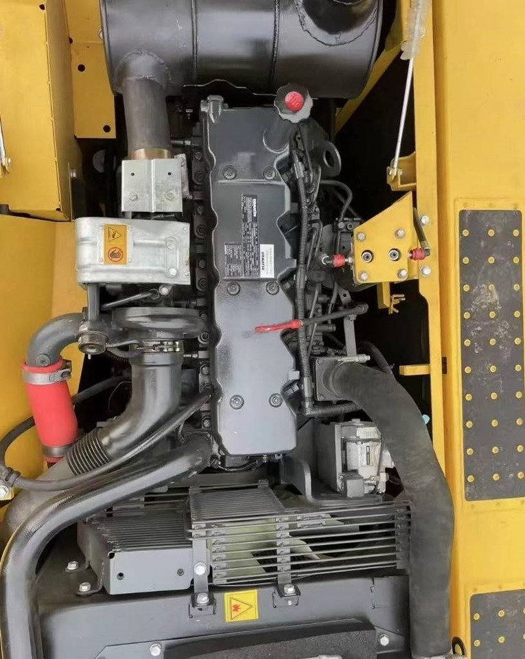 Komatsu PC 240 - Beltegraver: bilde 2 Komatsu PC 240 - Beltegraver: bilde 2