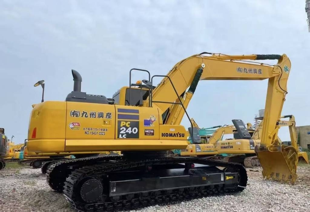 Komatsu PC 240 - Beltegraver: bilde 1 Komatsu PC 240 - Beltegraver: bilde 1