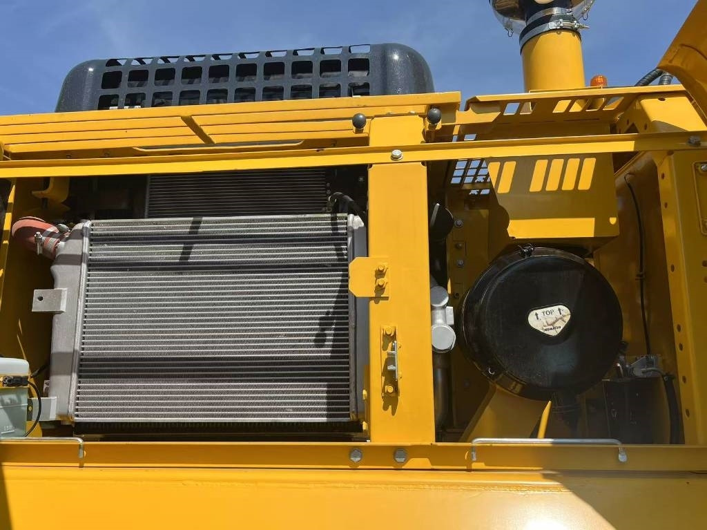 Komatsu PC 300 - Beltegraver: bilde 3 Komatsu PC 300 - Beltegraver: bilde 3