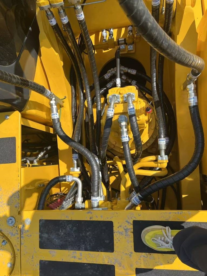 Komatsu PC 300 - Beltegraver: bilde 5 Komatsu PC 300 - Beltegraver: bilde 5