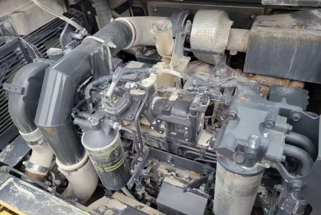 Komatsu PC 460-8 - Beltegraver: bilde 5 Komatsu PC 460-8 - Beltegraver: bilde 5