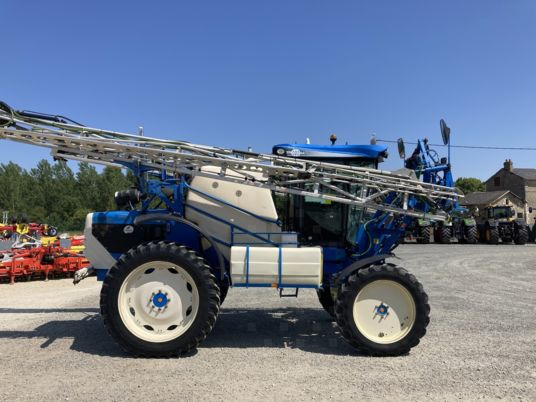 Matrot HELLIOS M24D - Selvdreven sprøyte: bilde 4 Matrot HELLIOS M24D - Selvdreven sprøyte: bilde 4