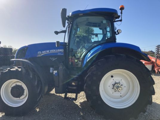New Holland T7.210 - Traktor: bilde 4 New Holland T7.210 - Traktor: bilde 4
