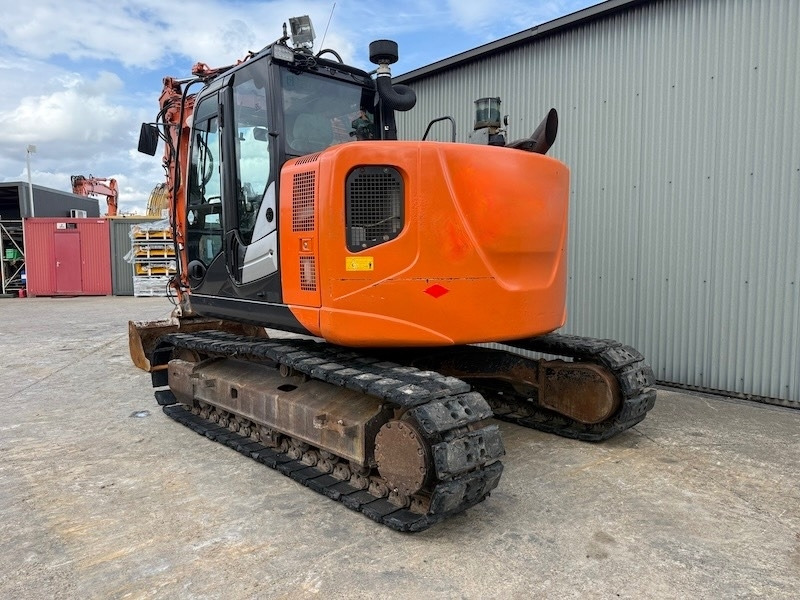 Hitachi ZX 135 US-5B - Beltegraver: bilde 2 Hitachi ZX 135 US-5B - Beltegraver: bilde 2