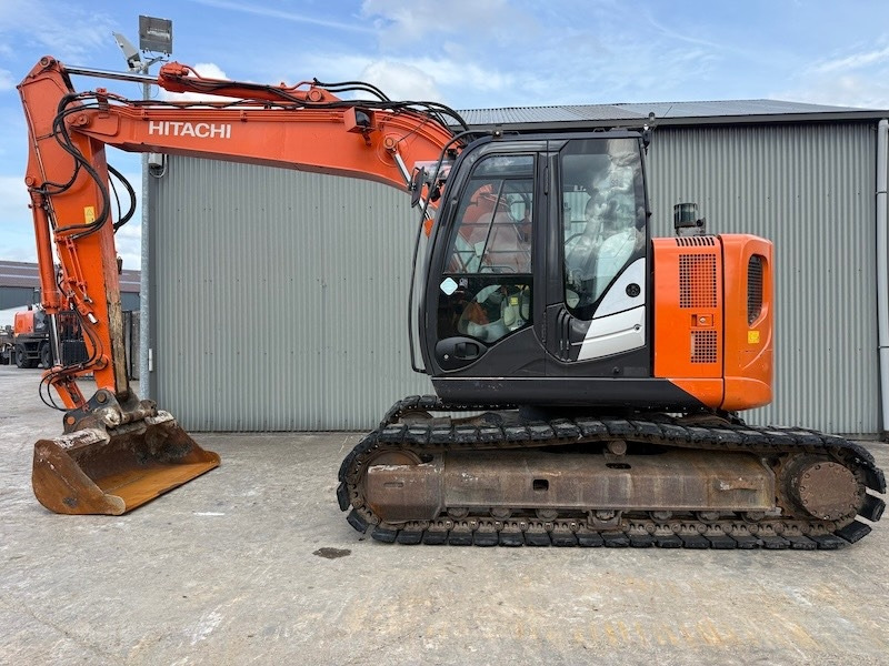 Hitachi ZX 135 US-5B - Beltegraver: bilde 1 Hitachi ZX 135 US-5B - Beltegraver: bilde 1