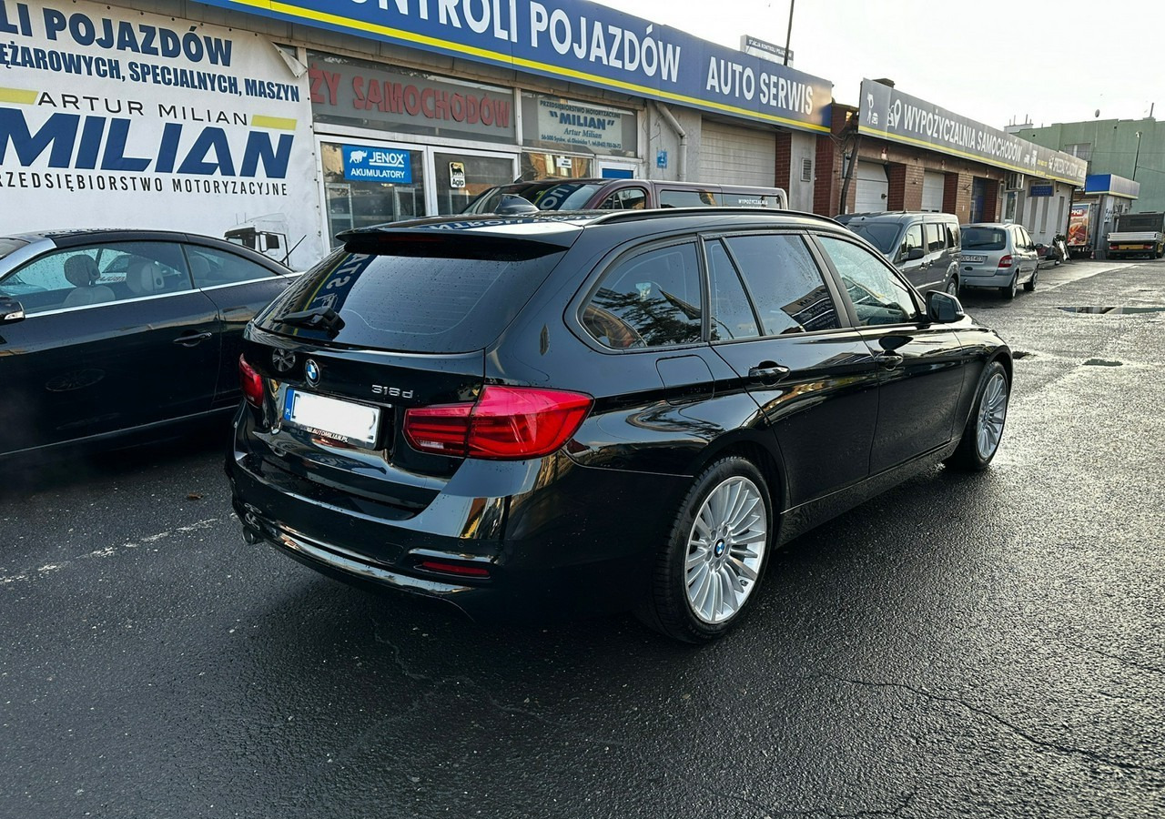 BMW SERIA 3 V (F30/F31/F34) BMW SERIA 3 318d 150KM Automat SportLine*AdaptiveLed*Navi*Półskóra*SerwisBMW* FV - Personenbil: bilde 3 BMW SERIA 3 V (F30/F31/F34) BMW SERIA 3 318d 150KM Automat SportLine*AdaptiveLed*Navi*Półskóra*SerwisBMW* FV - Personenbil: bilde 3