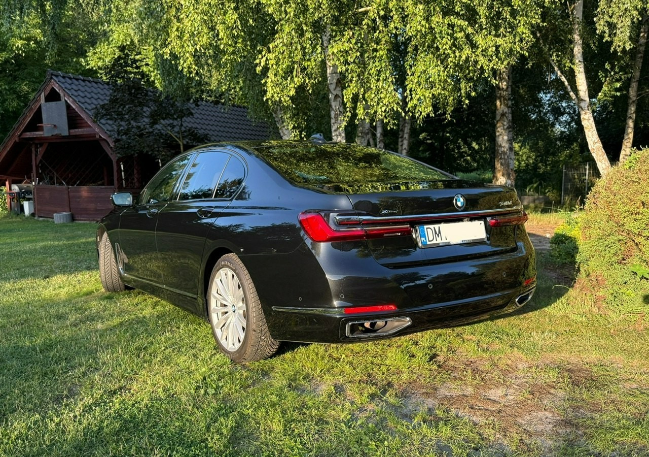 BMW SERIA 7 II (G11/G12) BMW SERIA 7 740d Xdrive 340KM Luxury+Exclusive Masaże Adaptiv Oś Lasery 2022 FV2 - Sedan: bilde 2 BMW SERIA 7 II (G11/G12) BMW SERIA 7 740d Xdrive 340KM Luxury+Exclusive Masaże Adaptiv Oś Lasery 2022 FV2 - Sedan: bilde 2