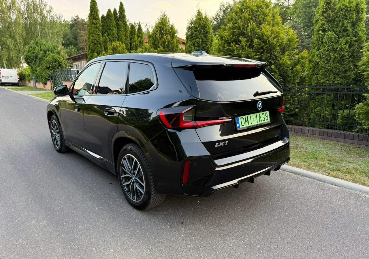 BMW X1 iX1 iX1 xDrive30 313KM M-Sport H/K Panorama AdaptiveLed Masaże Kam360 - SUV: bilde 3 BMW X1 iX1 iX1 xDrive30 313KM M-Sport H/K Panorama AdaptiveLed Masaże Kam360 - SUV: bilde 3