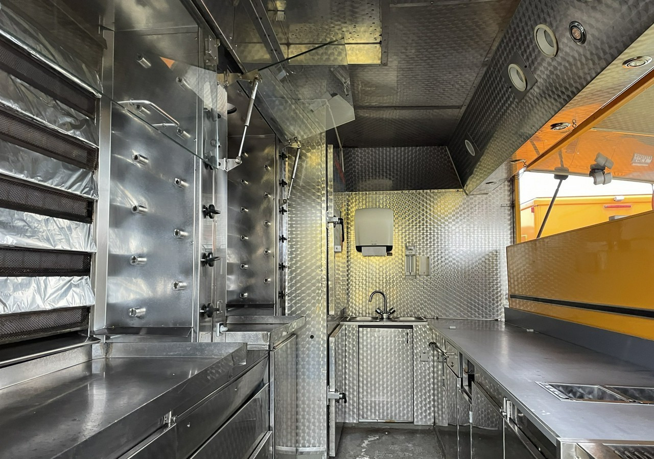 Fiat Ducato Autosklep Autogrill Gastronomiczny Food Truck Foodtruck sklep bar20 - Matbil: bilde 3 Fiat Ducato Autosklep Autogrill Gastronomiczny Food Truck Foodtruck sklep bar20 - Matbil: bilde 3