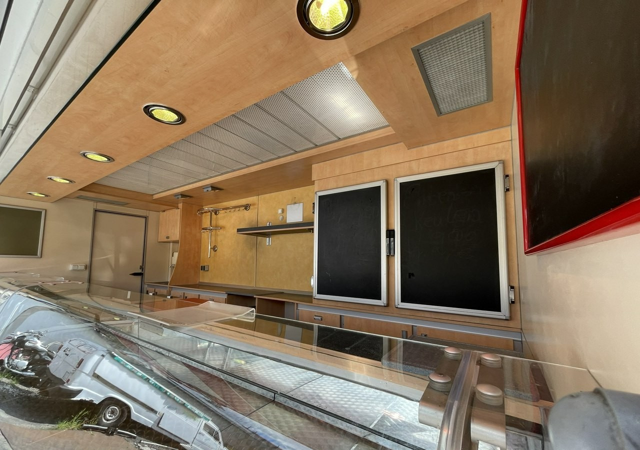 Fiat Ducato Autosklep wędlin Gastronomiczny Food Truck Foodtruck Sklep Borco - Matbil: bilde 3 Fiat Ducato Autosklep wędlin Gastronomiczny Food Truck Foodtruck Sklep Borco - Matbil: bilde 3