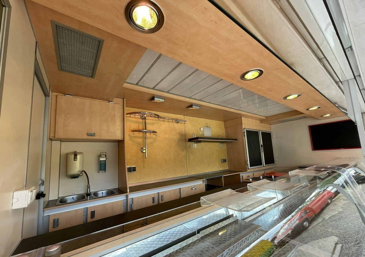 Fiat Ducato Ducat Autosklep wędlin Gastronomiczny Food Truck Foodtruck SklepBORC - Matbil: bilde 5 Fiat Ducato Ducat Autosklep wędlin Gastronomiczny Food Truck Foodtruck SklepBORC - Matbil: bilde 5