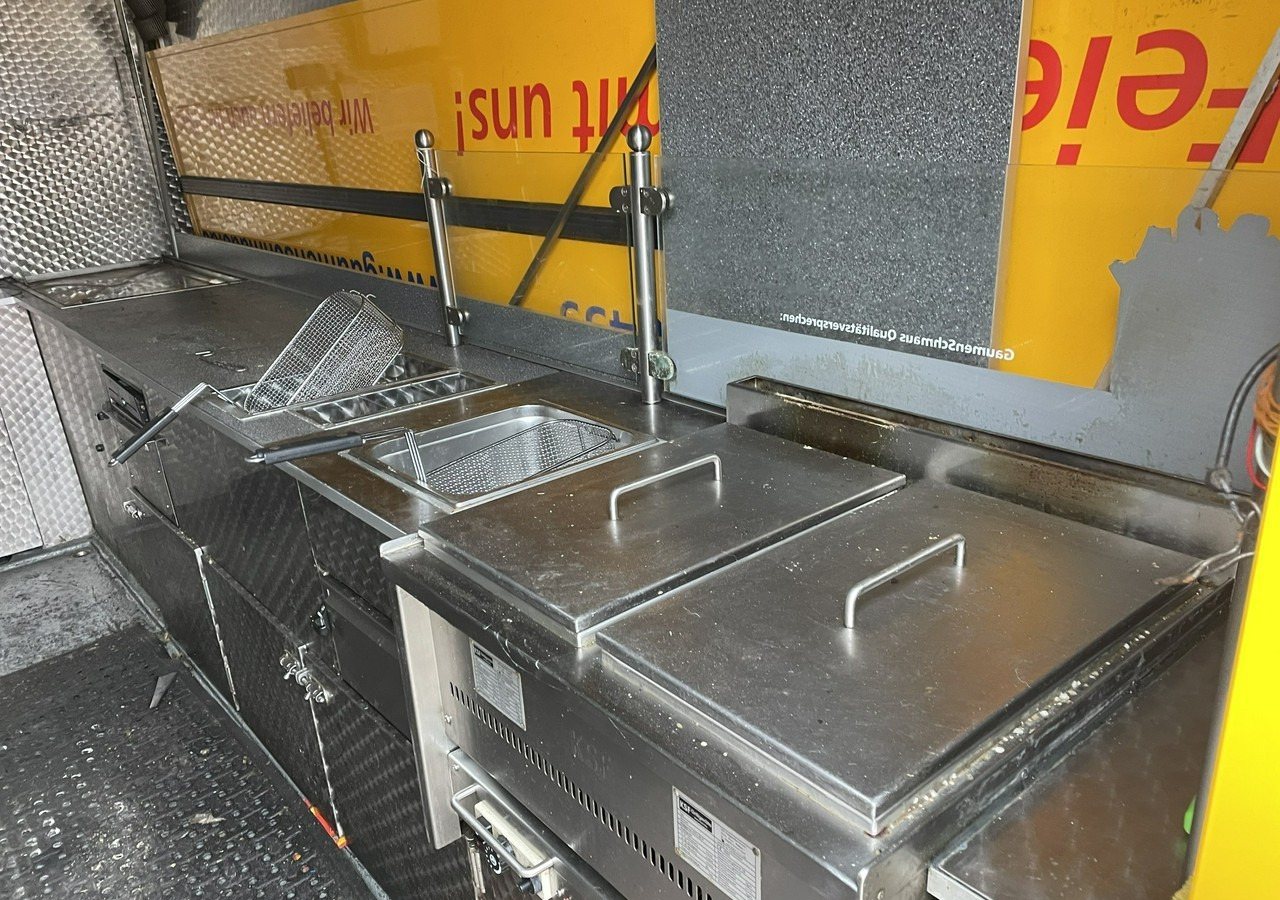 Fiat Ducato Ducato Autogrill Autosklep Foodtruck food truck Gastronomiczny 2018 - Matbil: bilde 4 Fiat Ducato Ducato Autogrill Autosklep Foodtruck food truck Gastronomiczny 2018 - Matbil: bilde 4