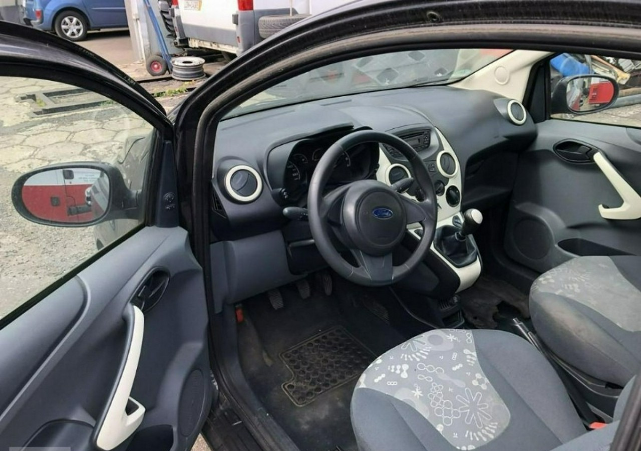 Ford KA II Ford KA 1,3 tdci 75KM 2012 - Personenbil: bilde 2 Ford KA II Ford KA 1,3 tdci 75KM 2012 - Personenbil: bilde 2