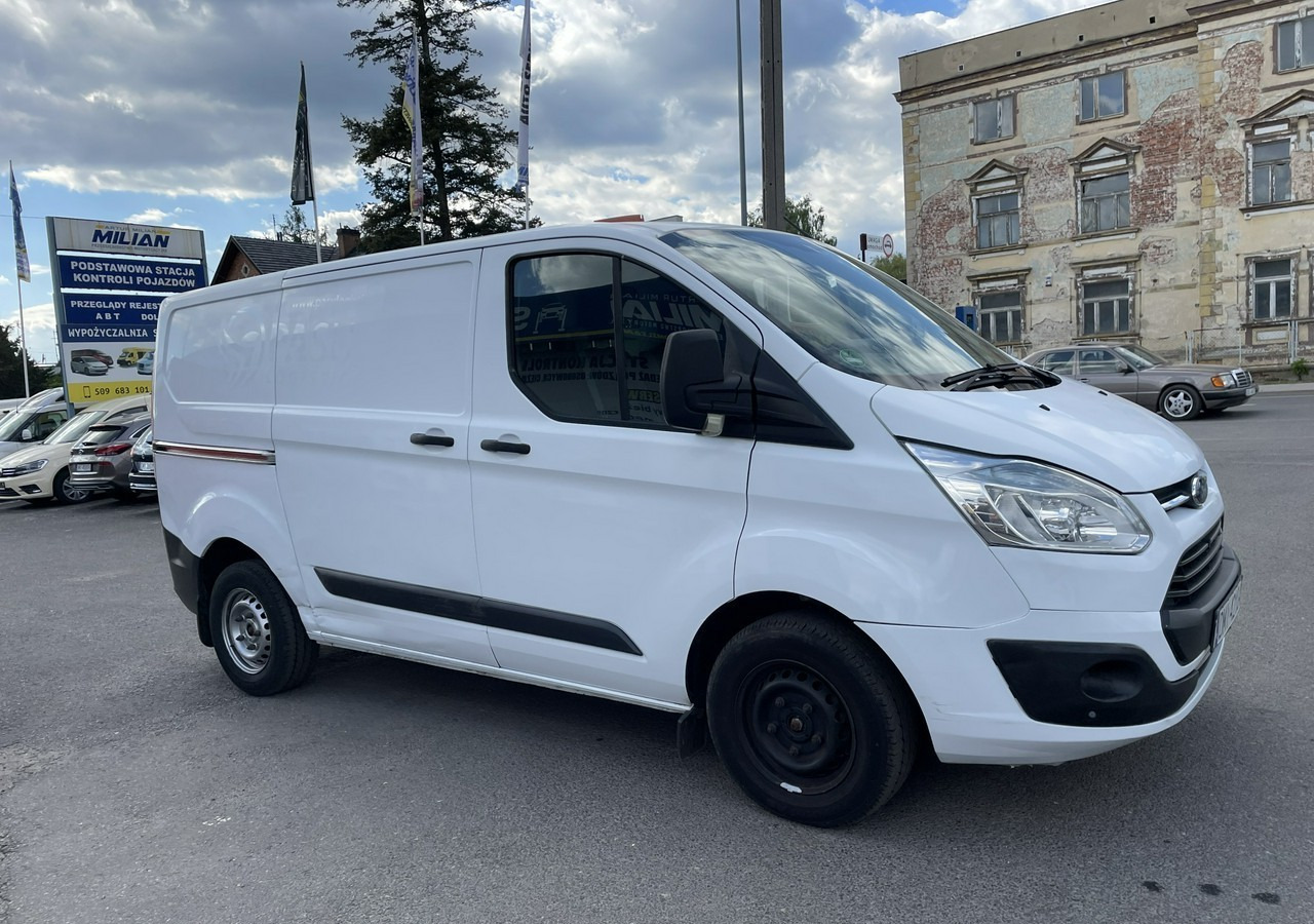 Ford Transit Transit Custom Transit Custom 2.0 Klima 153tkm Model 2018 - Kassebil: bilde 1 Ford Transit Transit Custom Transit Custom 2.0 Klima 153tkm Model 2018 - Kassebil: bilde 1