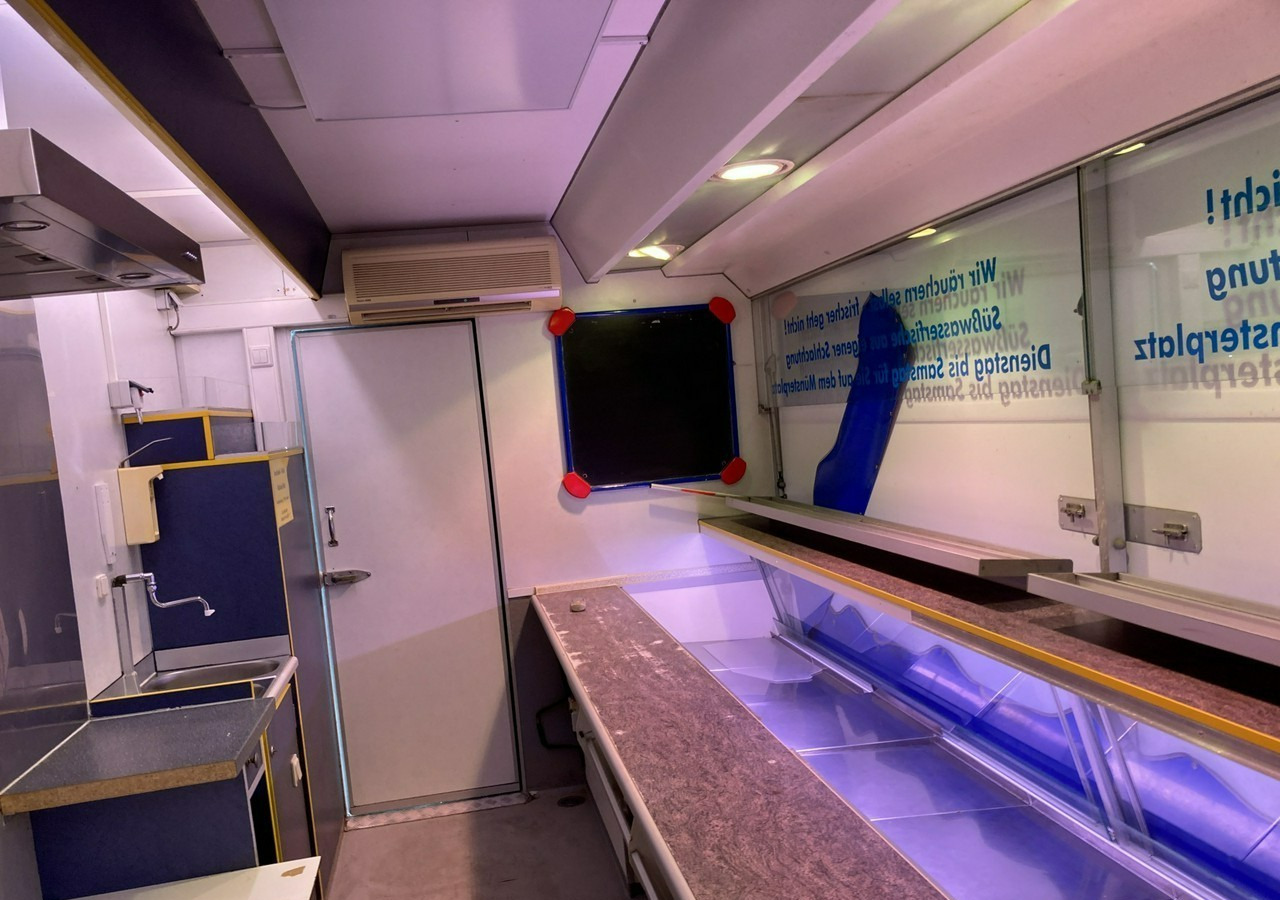 Inna Inny Autosklep wędlin Gastronomiczna food truck foodtruck sklep Klima199 - Salgsvogn: bilde 4 Inna Inny Autosklep wędlin Gastronomiczna food truck foodtruck sklep Klima199 - Salgsvogn: bilde 4