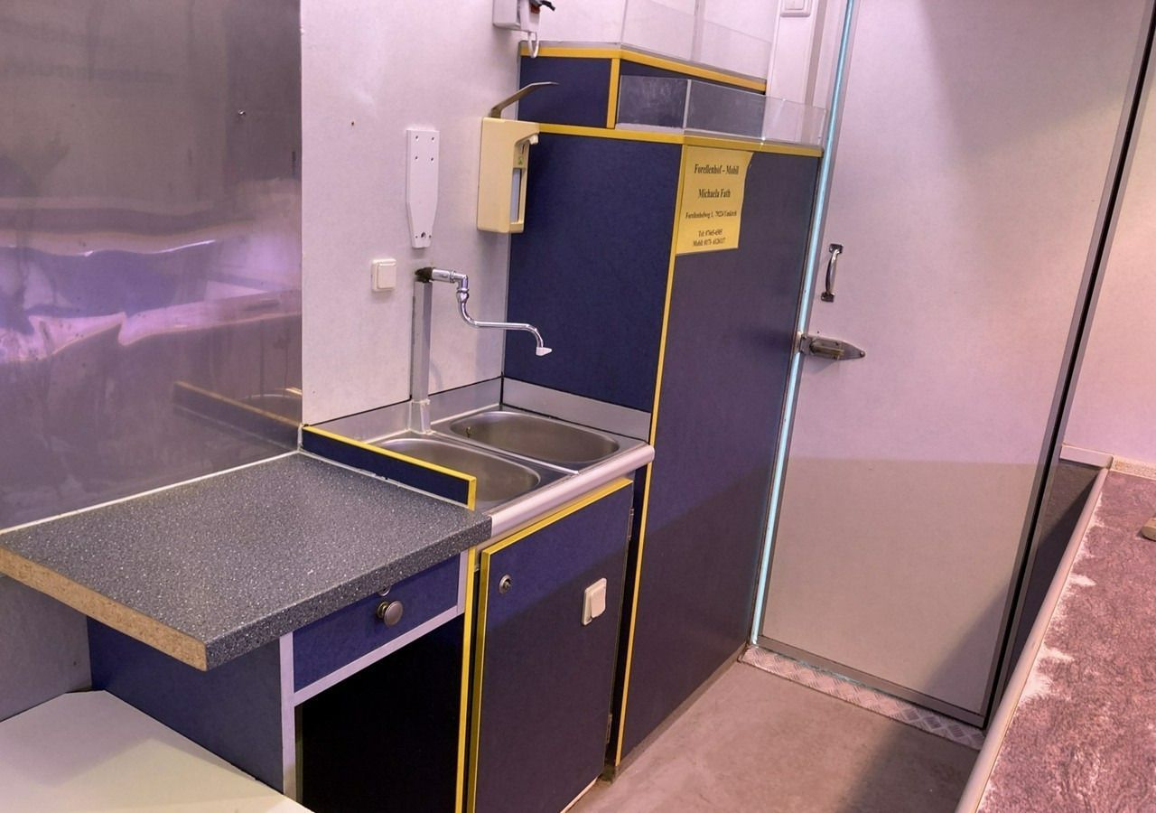 Salgsvogn Inna Inny Autosklep wędlin Gastronomiczna food truck foodtruck sklep Klima199: bilde 6 Salgsvogn Inna Inny Autosklep wędlin Gastronomiczna food truck foodtruck sklep Klima199: bilde 6