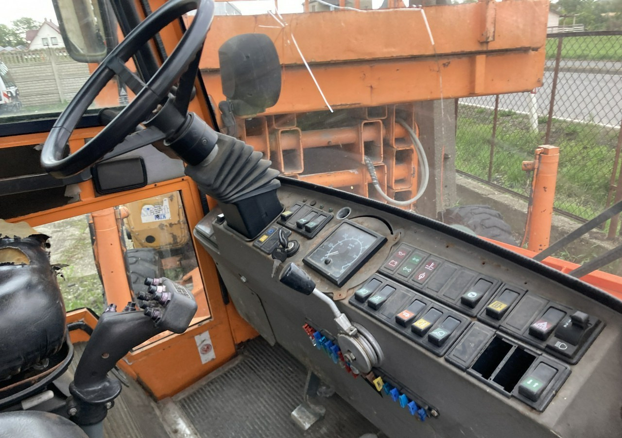 Inna Inny Hansa 4X4 pług posypywarka wywrotka - Brøytebil: bilde 4 Inna Inny Hansa 4X4 pług posypywarka wywrotka - Brøytebil: bilde 4