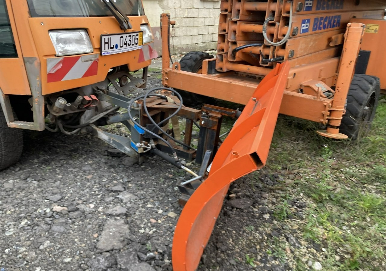 Inna Inny Hansa 4X4 pług posypywarka wywrotka - Brøytebil: bilde 3 Inna Inny Hansa 4X4 pług posypywarka wywrotka - Brøytebil: bilde 3