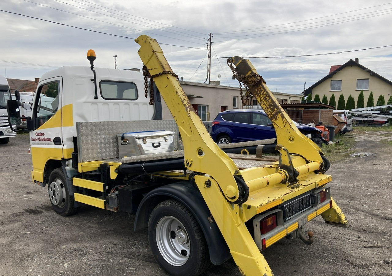 Inna Inny PFAU Canter Fuso Bramowiec do wywozu kontenerów Klina 2009 - Liftdumper lastebil: bilde 3 Inna Inny PFAU Canter Fuso Bramowiec do wywozu kontenerów Klina 2009 - Liftdumper lastebil: bilde 3
