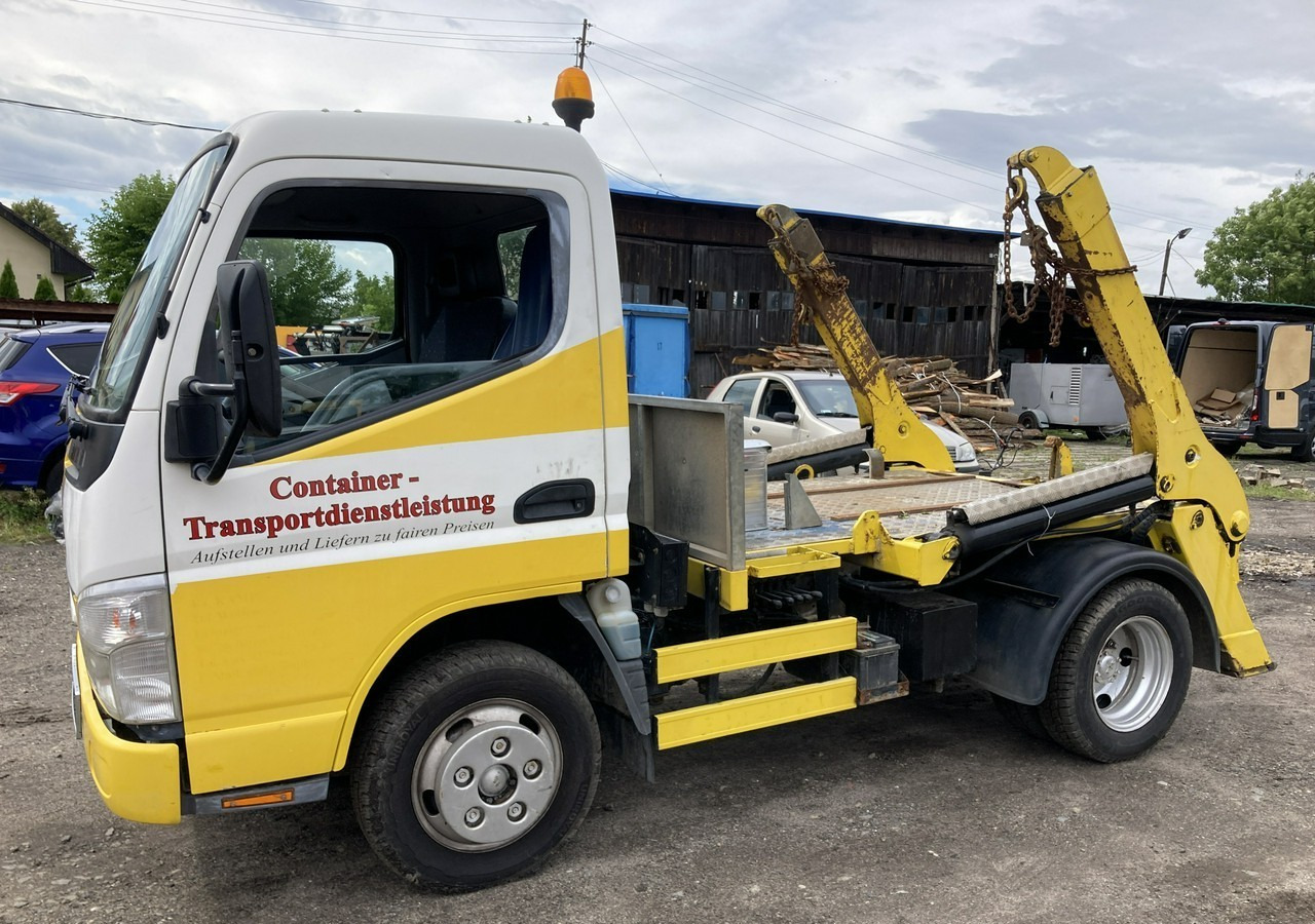 Inna Inny PFAU Canter Fuso Bramowiec do wywozu kontenerów Klina 2009 - Liftdumper lastebil: bilde 5 Inna Inny PFAU Canter Fuso Bramowiec do wywozu kontenerów Klina 2009 - Liftdumper lastebil: bilde 5